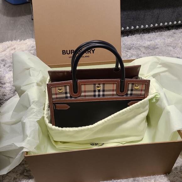 Burberry bag - Picture 2 of 4
